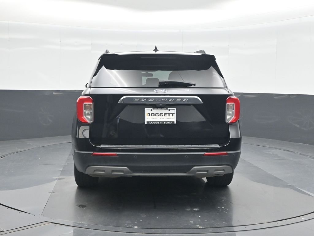 Used 2021 Black Ford XLT image 17