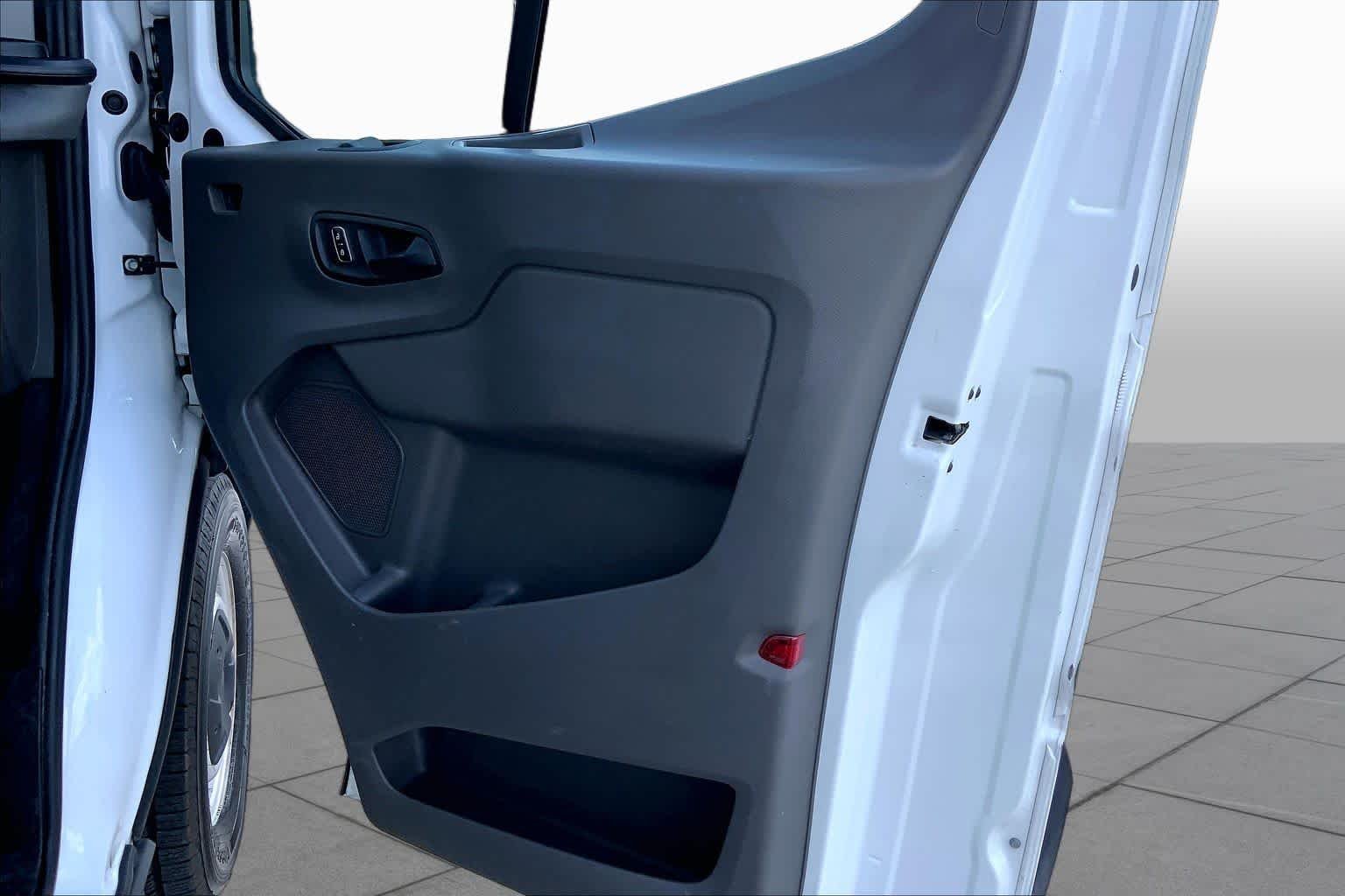 Used 2024 Oxford White Ford  image 21