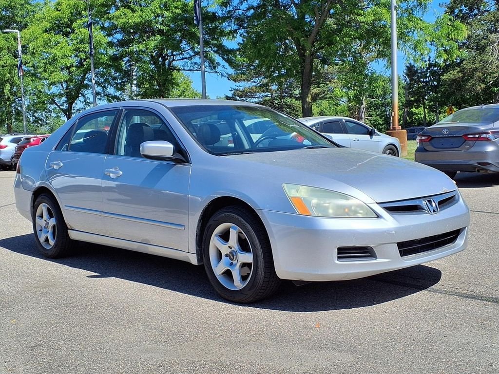 Used 2006 Silver Honda EX-L image 3