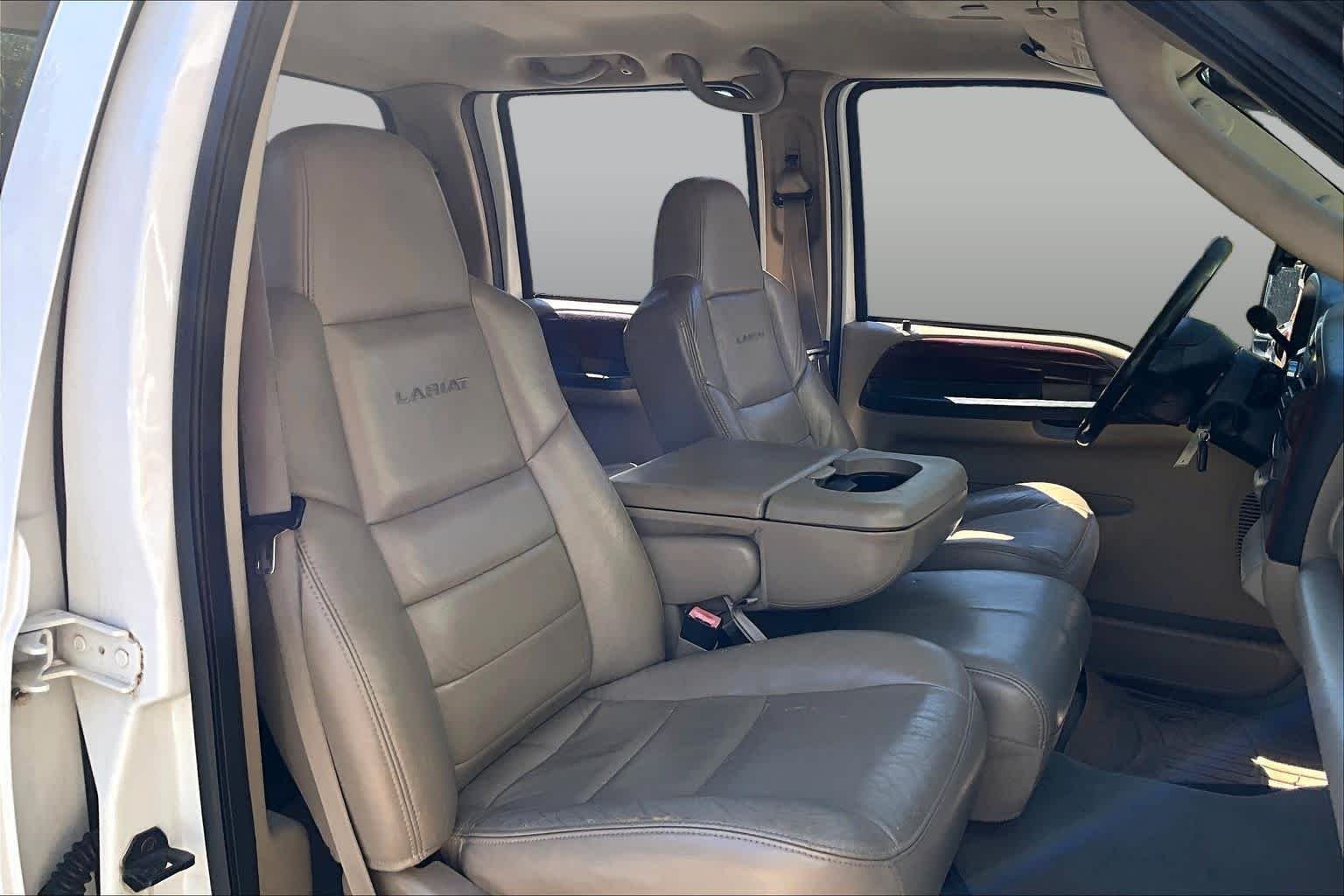 Used 2005  Ford Lariat image 8