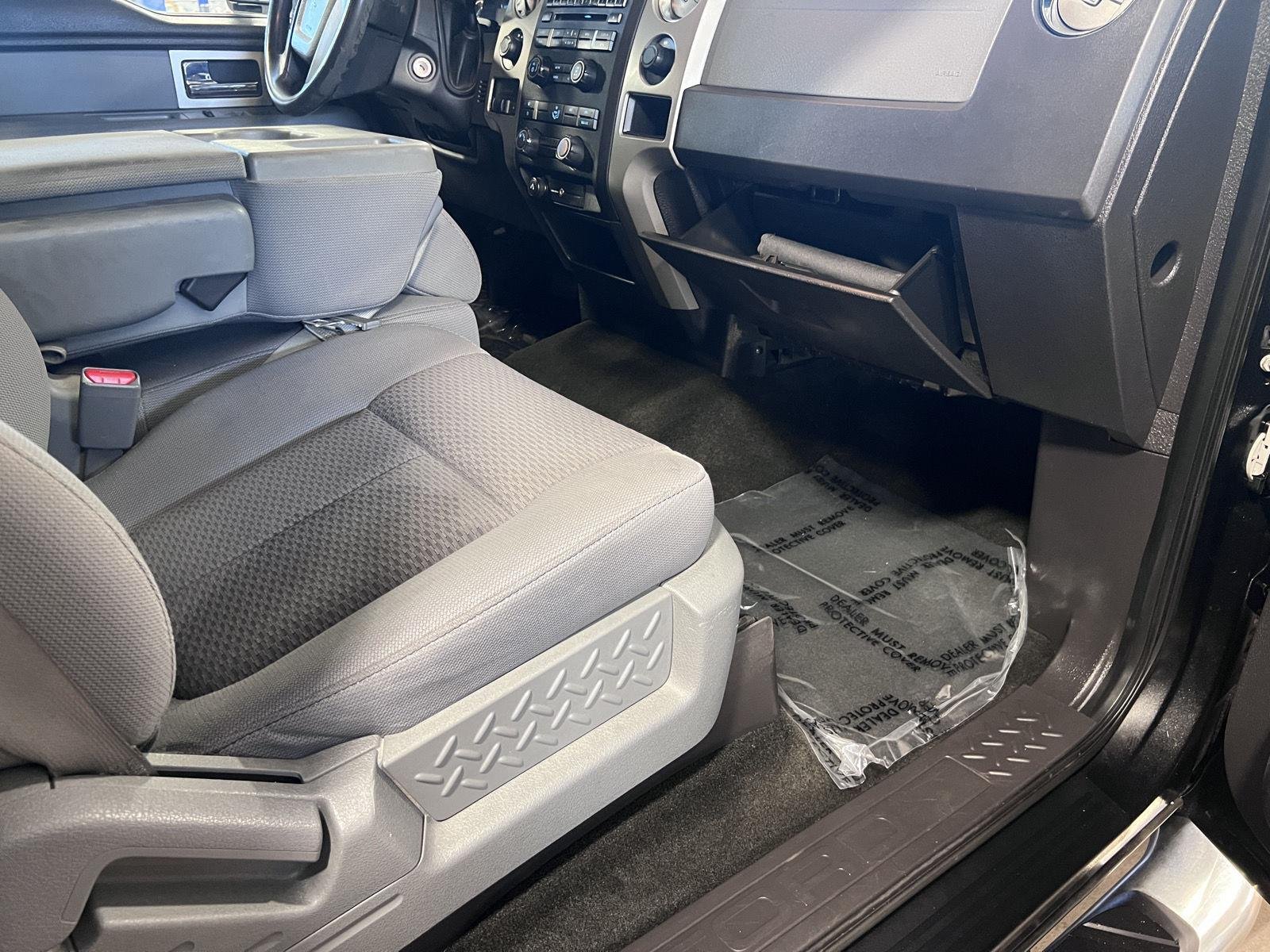 Used 2011 Tuxedo Black Metallic Ford XLT image 16