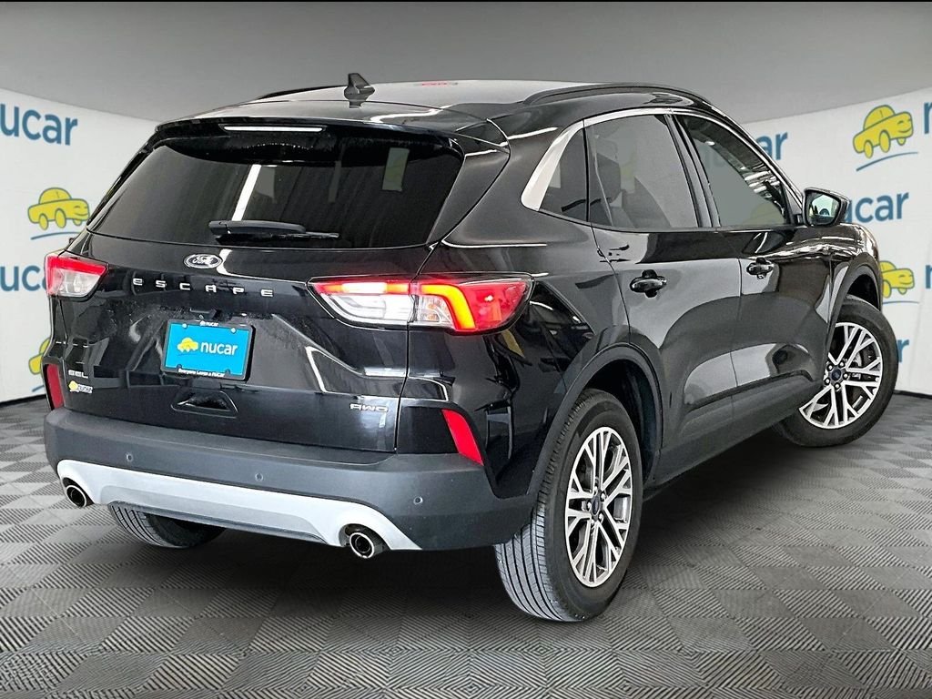 Used 2022 Black Metallic Ford SEL image 6