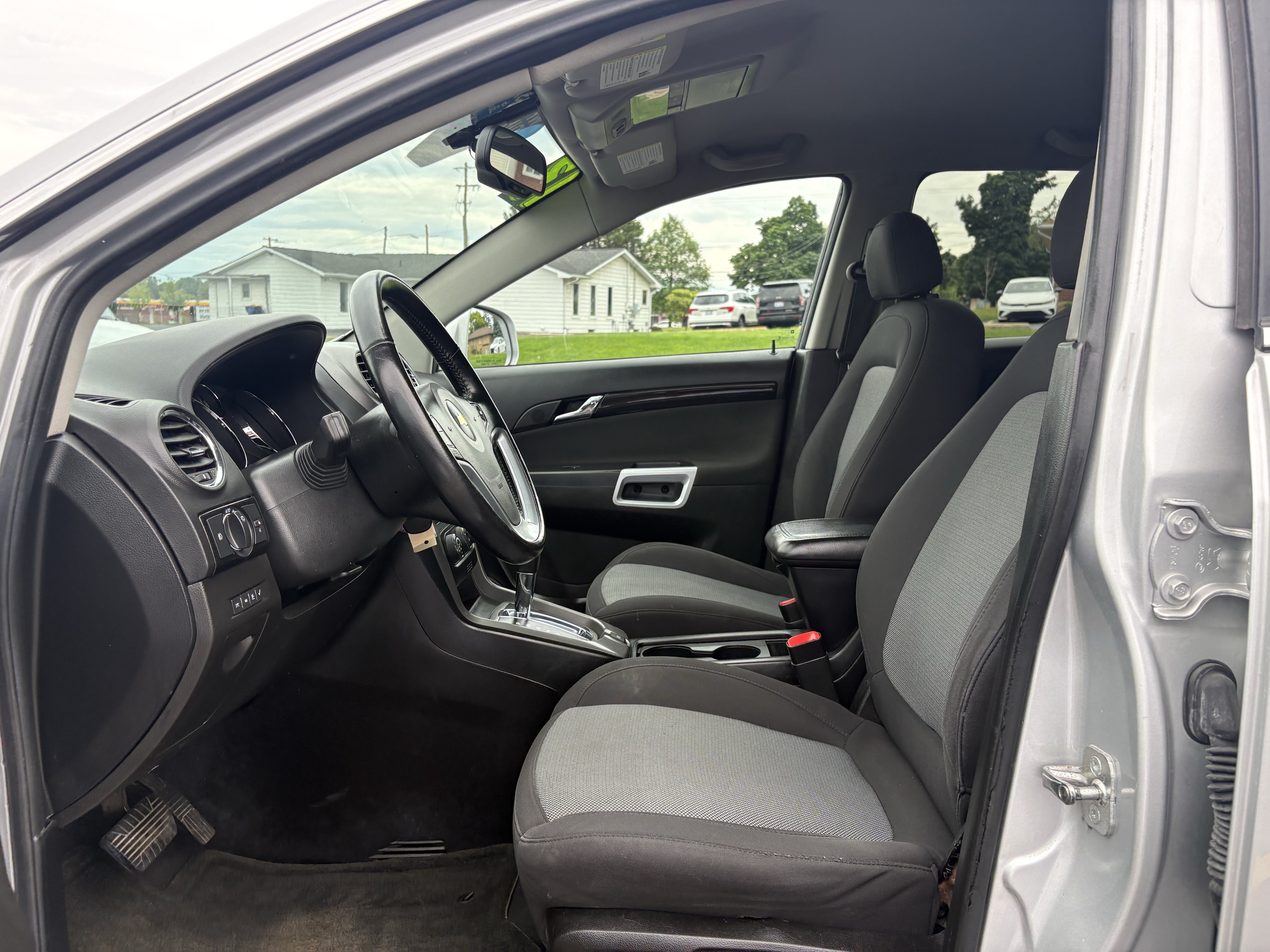 Used 2013 Silver Ice Metallic Chevrolet LS image 5