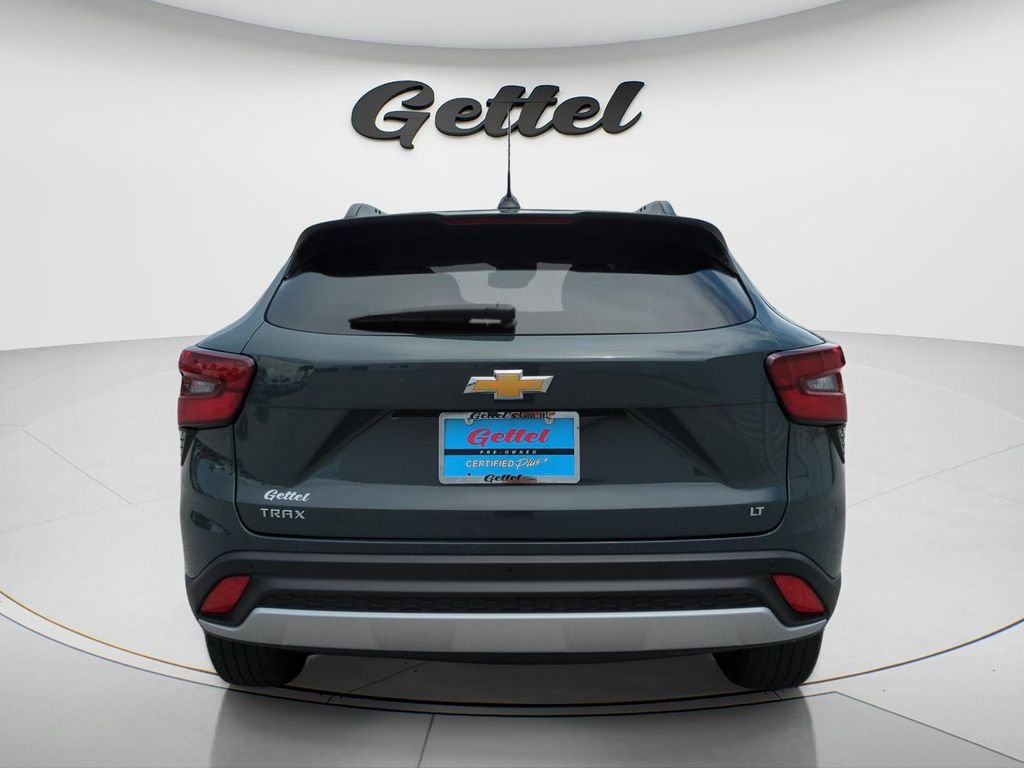 Used 2025 Gray Chevrolet LT image 6