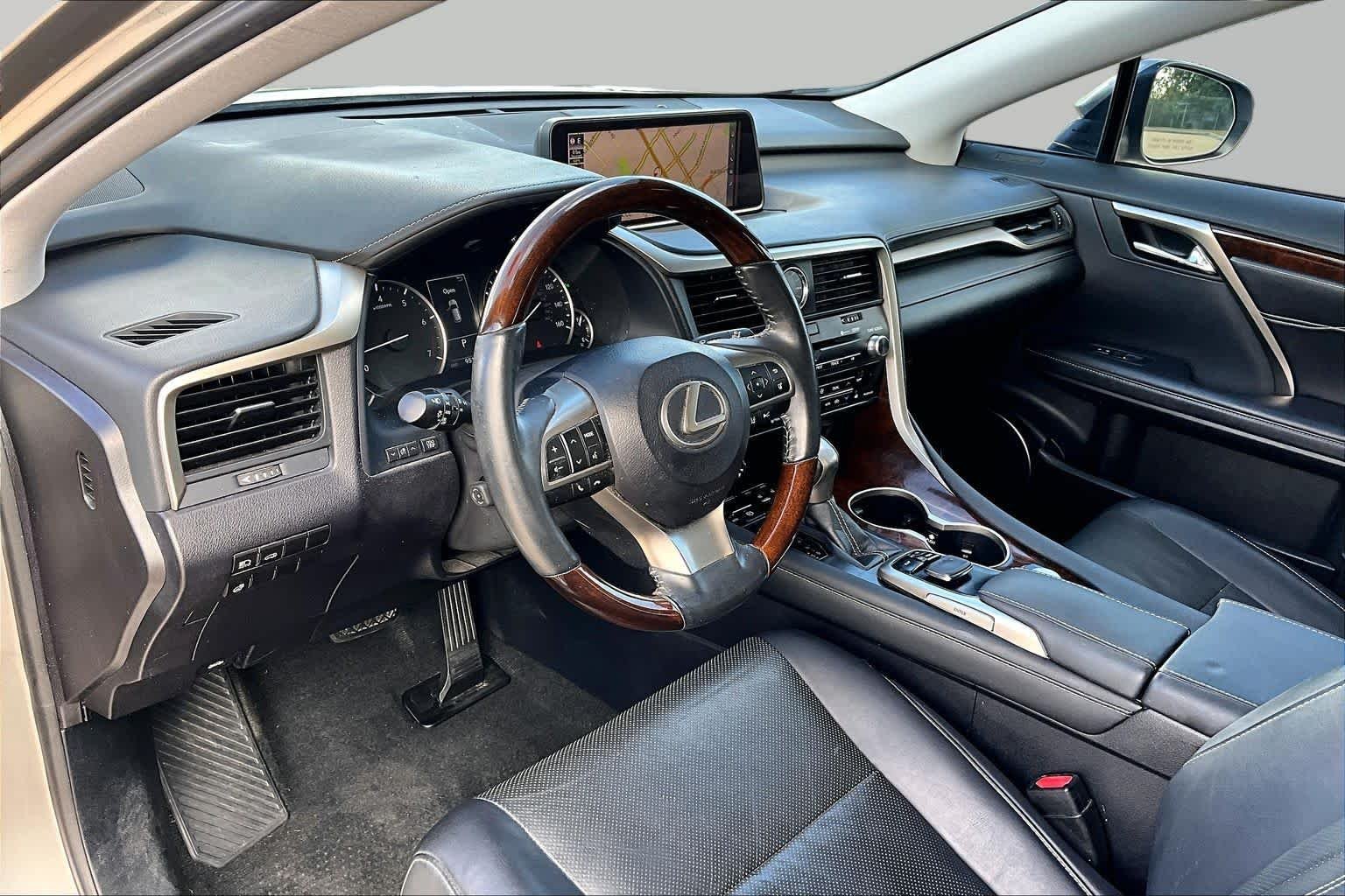 Used 2018 Atomic Silver Lexus  image 18