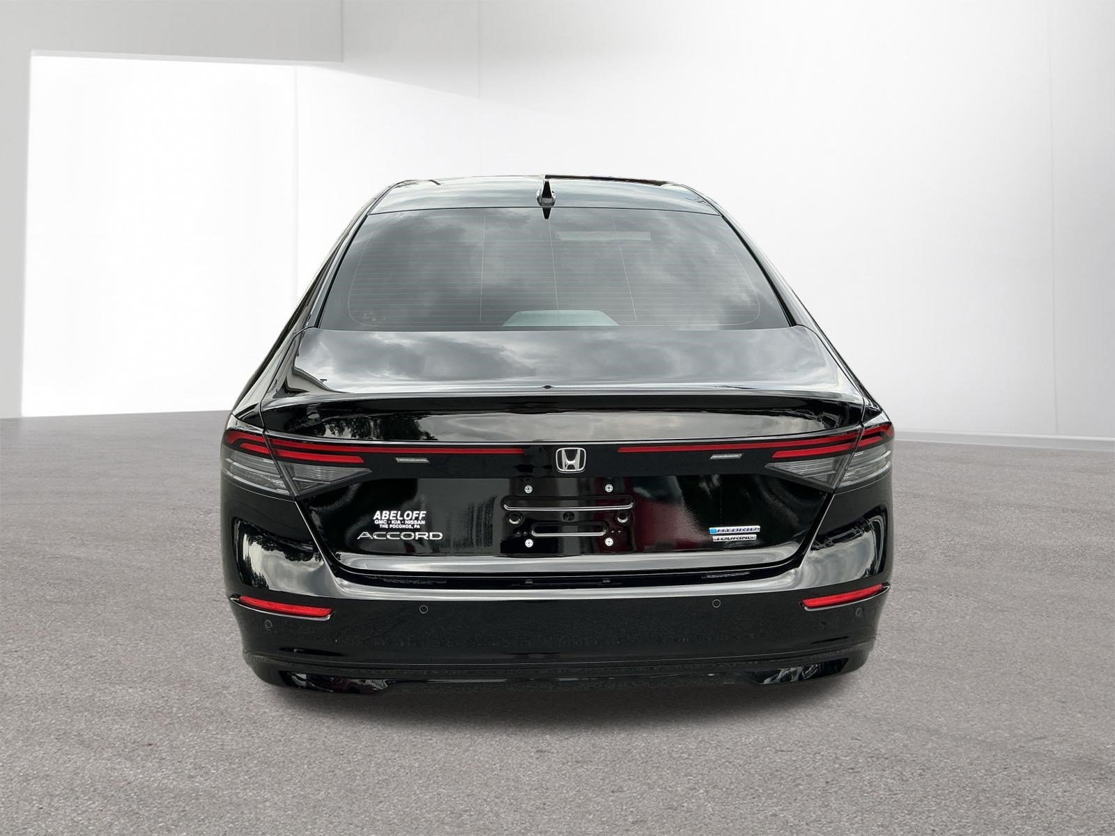 Used 2025 Black Honda Touring image 4