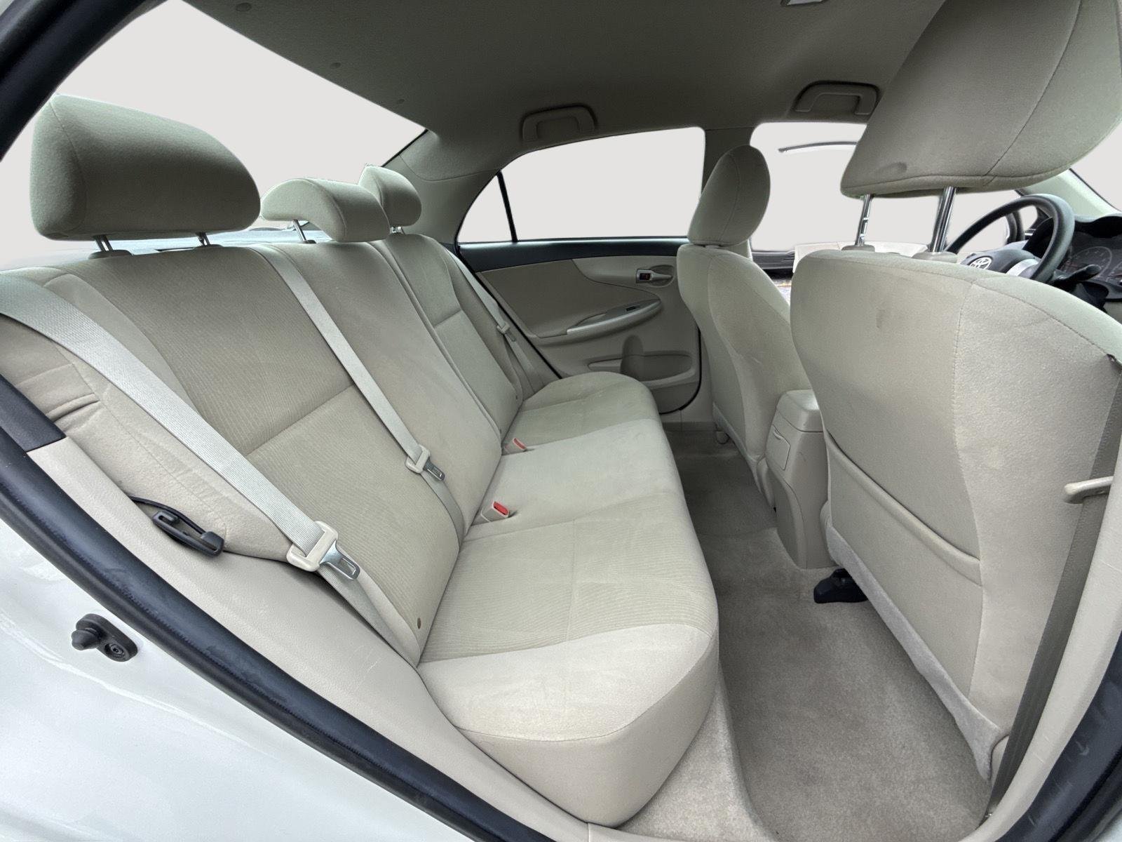 Used 2013 Super White Toyota LE image 5