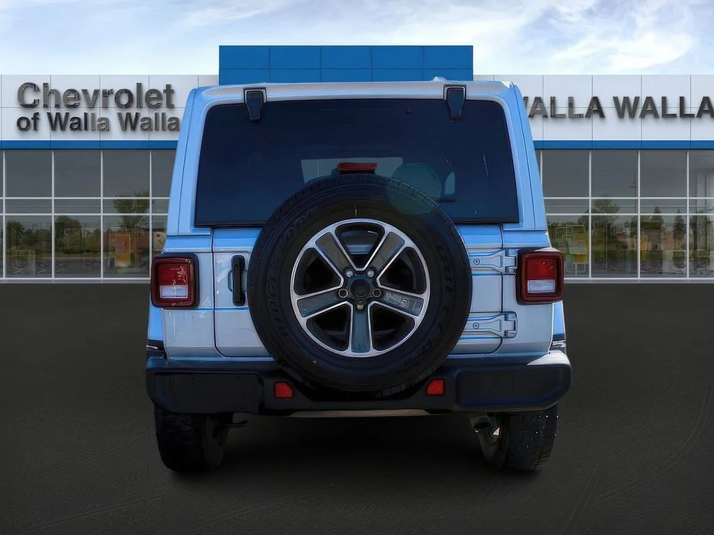 Used 2023 Silver Zynith Jeep Sahara image 5