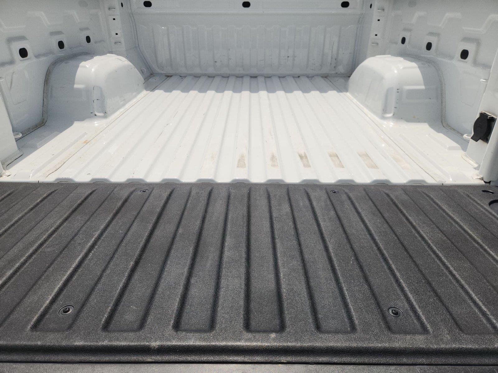 2024 Chevrolet Silverado 1500 photo 24 of 32