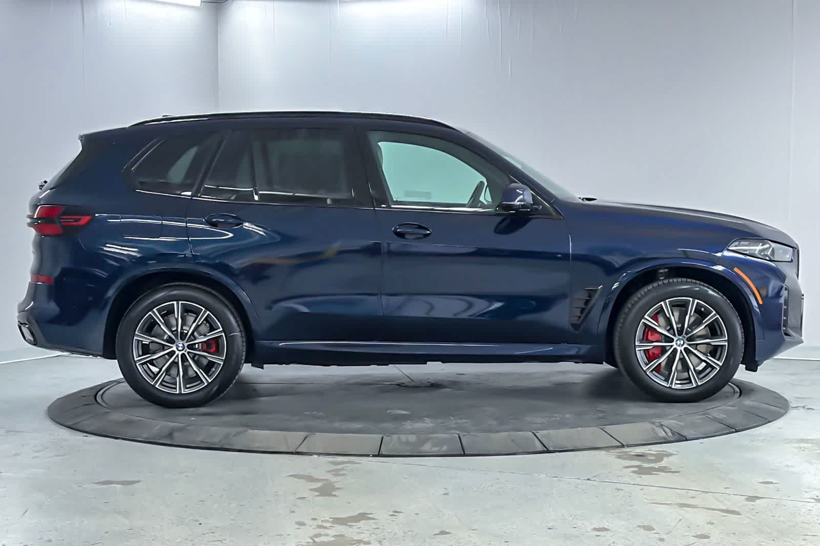 New 2026 Tanzanite Blue II Metallic BMW xDrive50e image 8