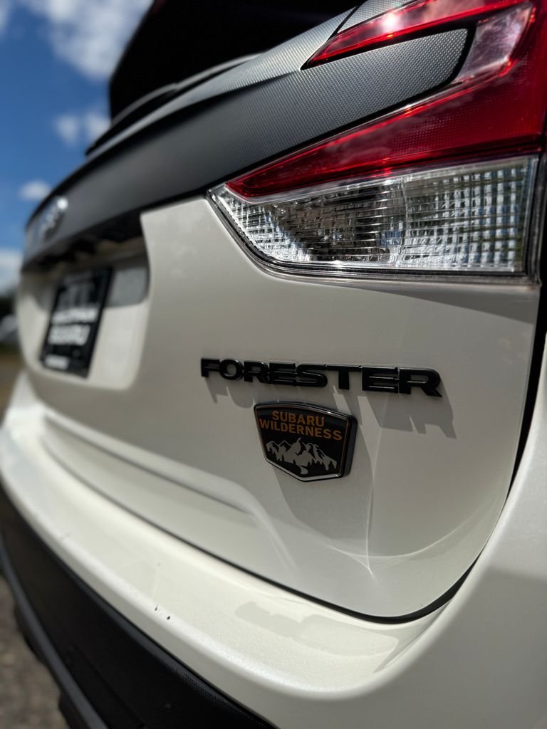 Used 2023 Crystal White Pearl Subaru Wilderness image 43