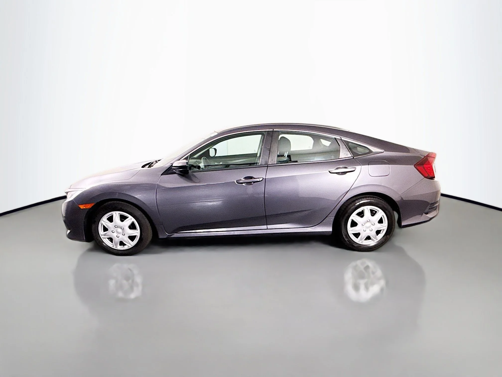 Used 2018 Modern Steel Metallic Honda LX image 4