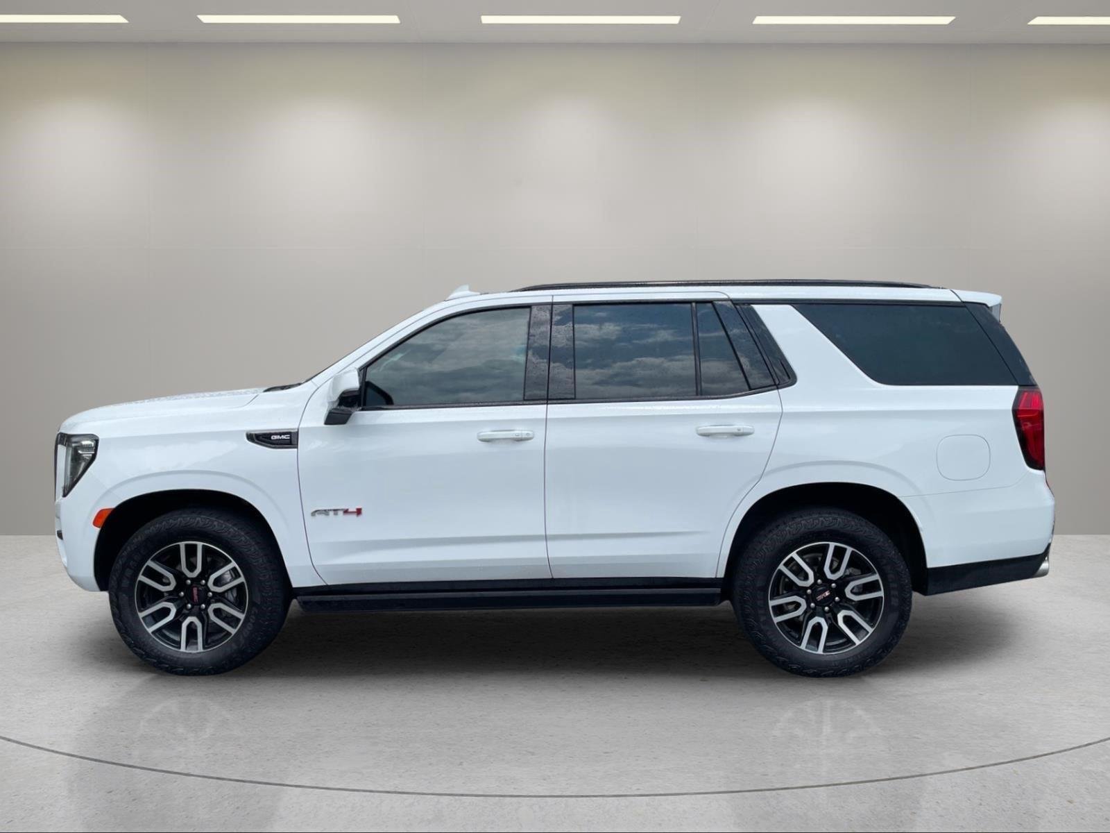 Used 2024 Summit White GMC AT4 image 6