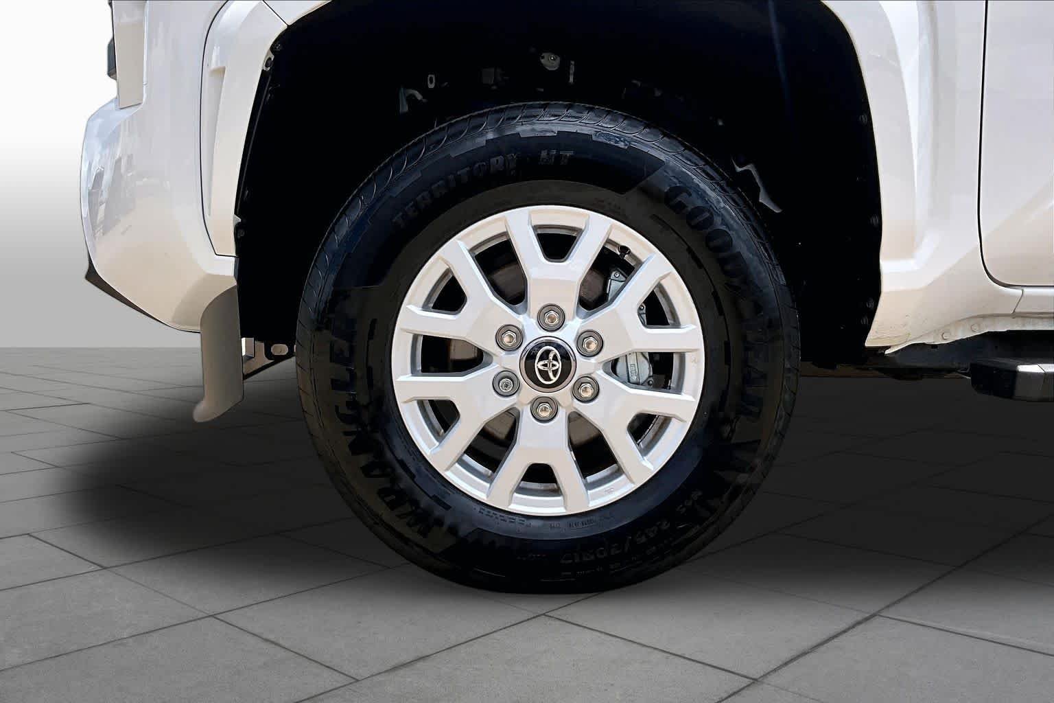 Used 2025 Ice Cap Toyota SR image 10