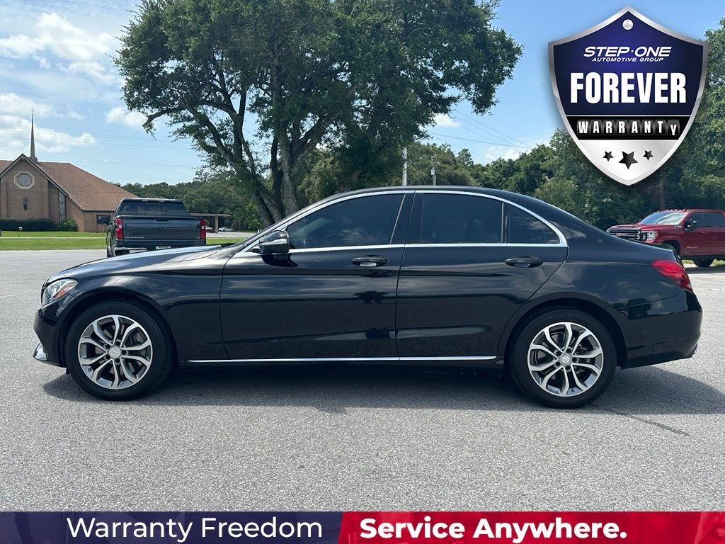 Used 2015  Mercedes-Benz C 300 image 3