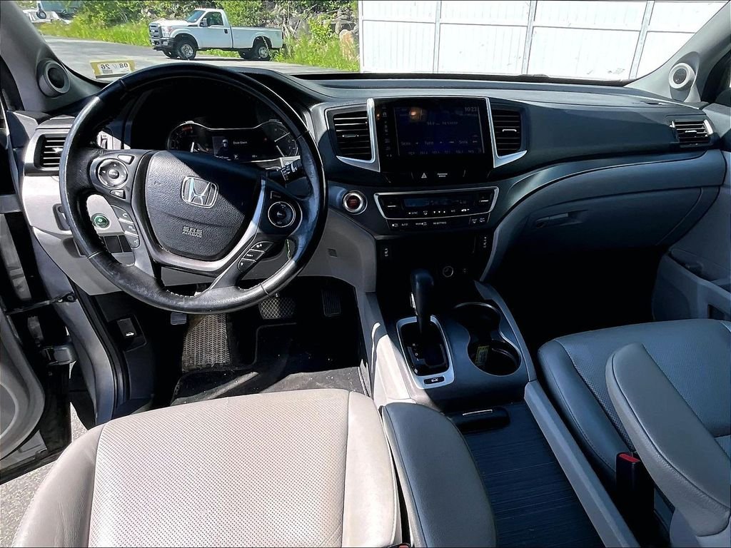 Used 2018 Gray Honda RTL-T image 21