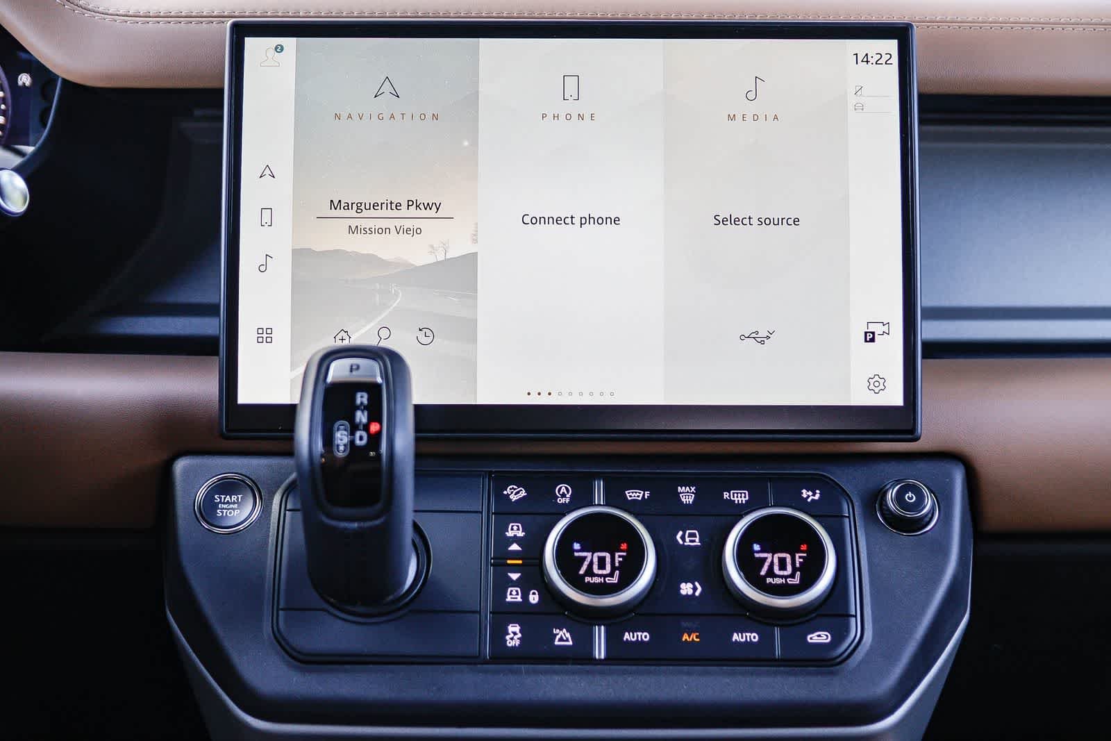 2026 Land Rover Defender V8 - Photo 8