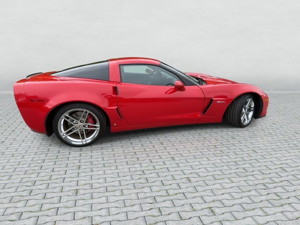 Used 2008 Red Chevrolet Z06 image 8