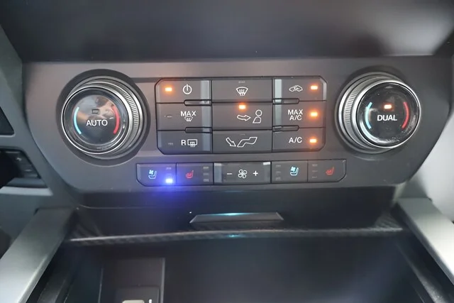 Used 2020 Black Metallic Ford Raptor image 20