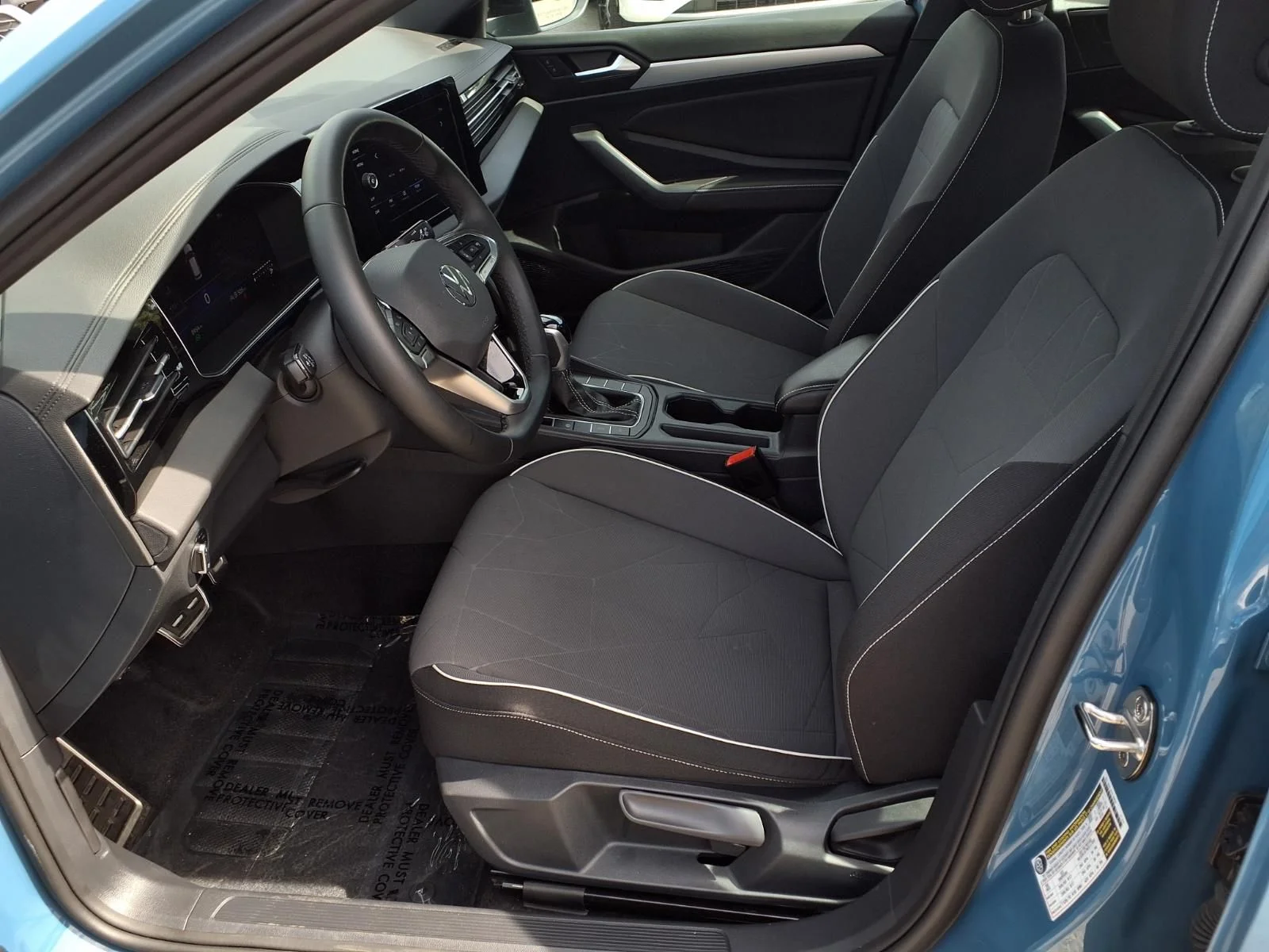 Certified Used 2025 Blue Volkswagen 1.5T Sport image 18