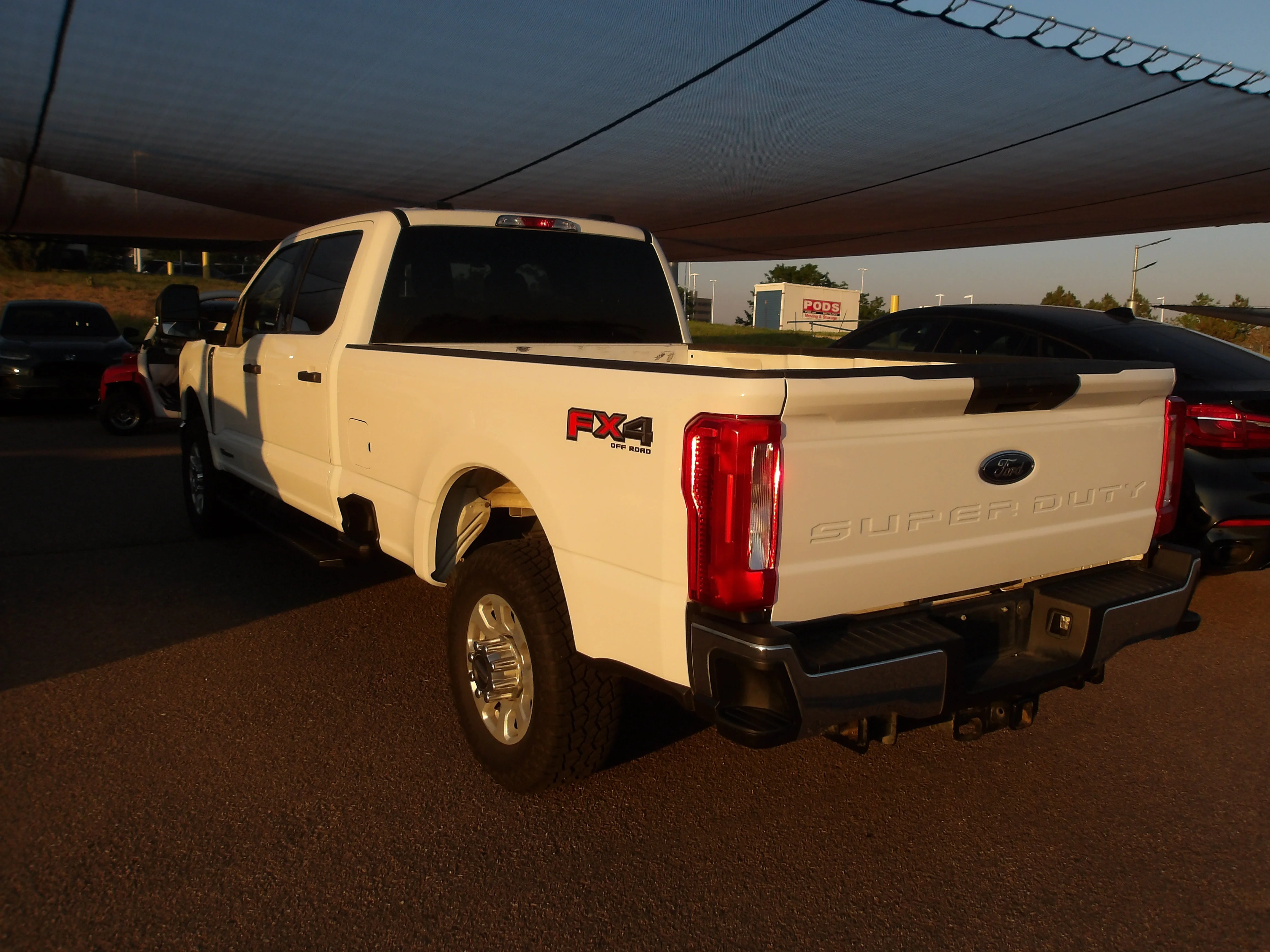 Used 2024 Oxford White Ford XLT image 3