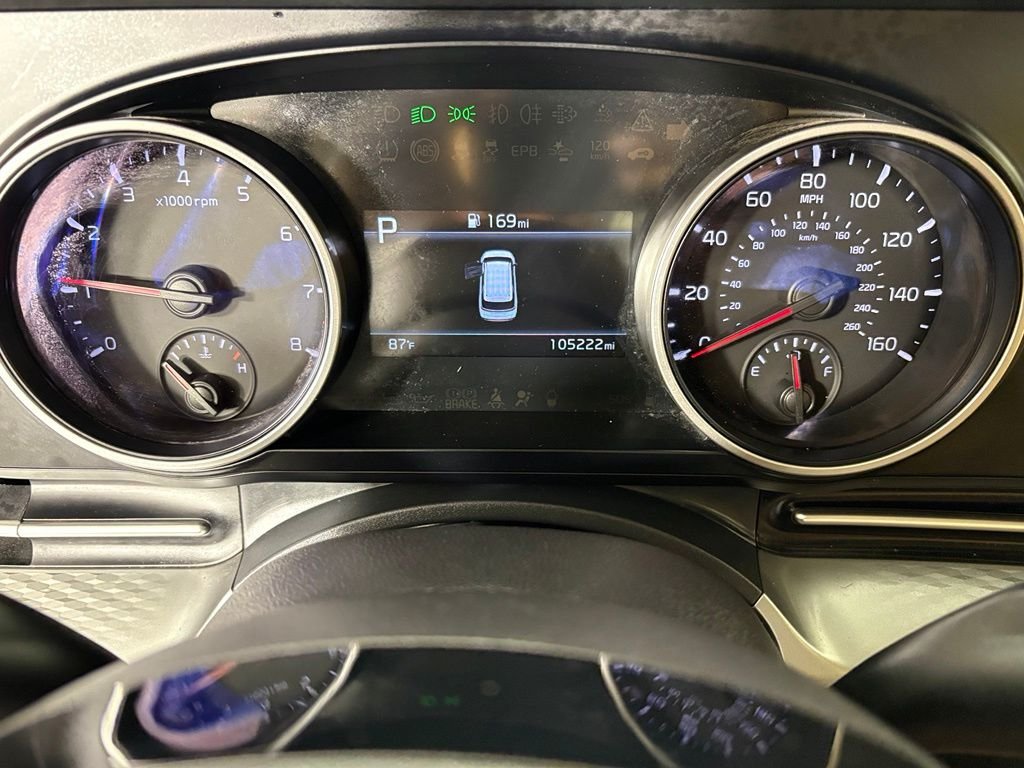 Used 2022 Black Kia LXS image 25