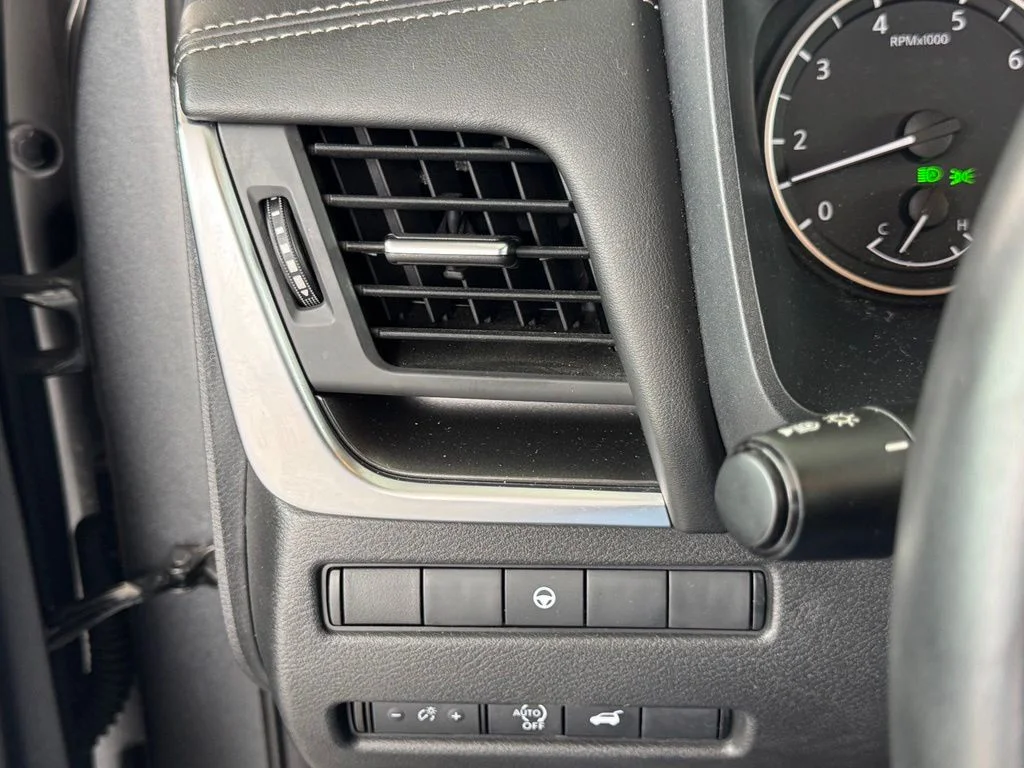 Used 2025 Gray Nissan SV image 34