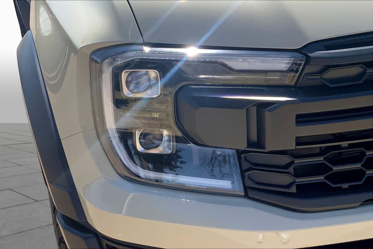 Used 2025 Desert Sand Ford Raptor image 28