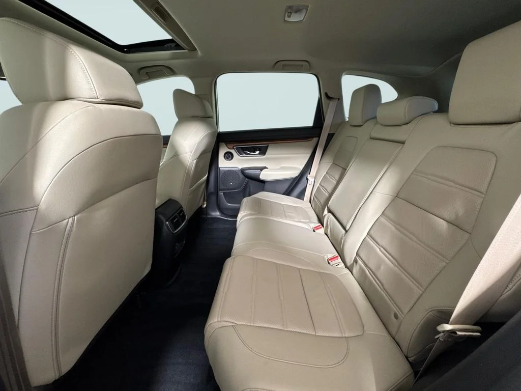 Certified Used 2018 White Honda Touring image 12