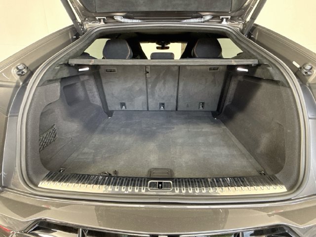 Used 2023 Gray Lamborghini Performante image 28