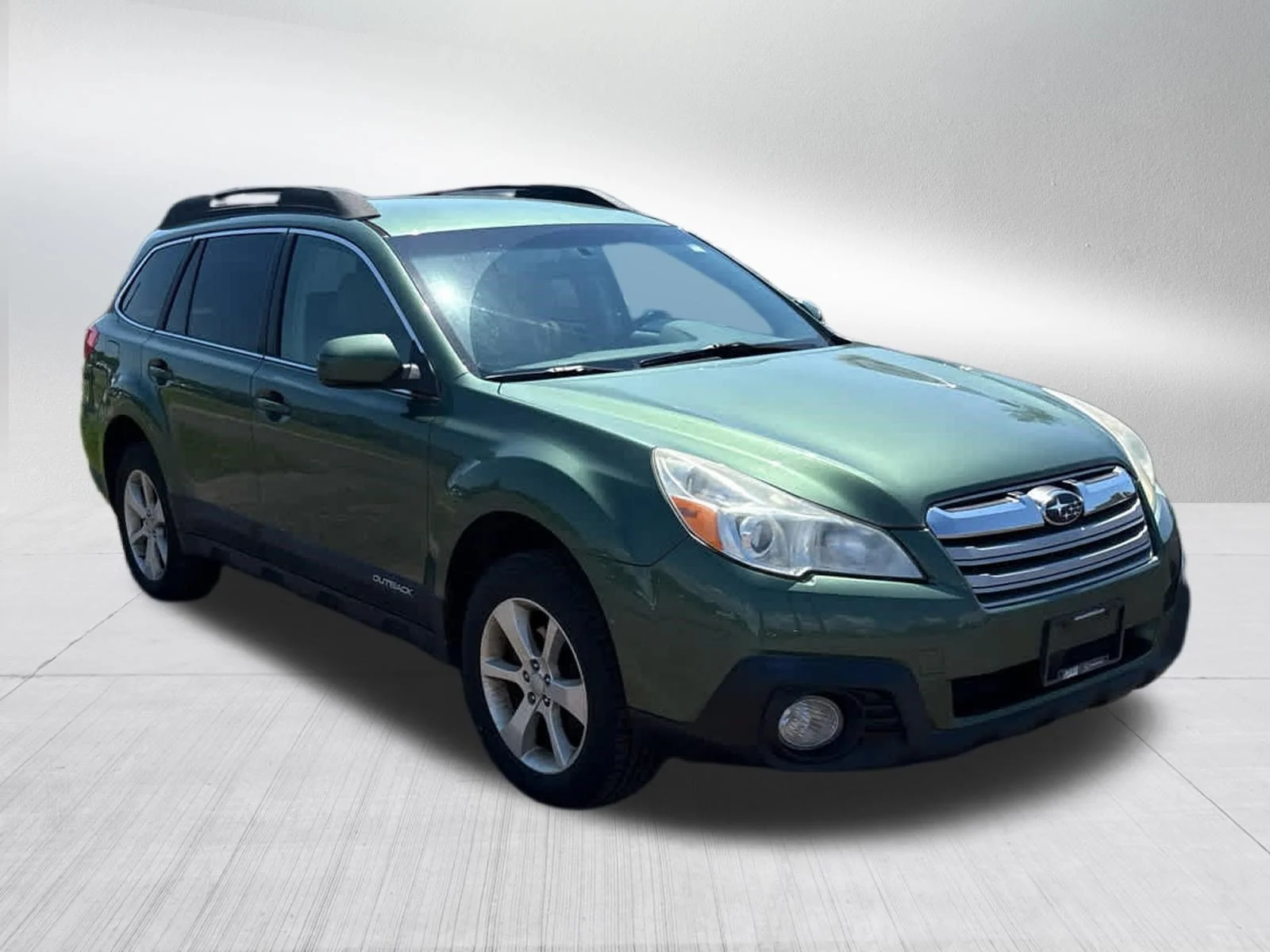 Used 2013 Cypress Green Pearl Subaru 2.5i Premium image 5