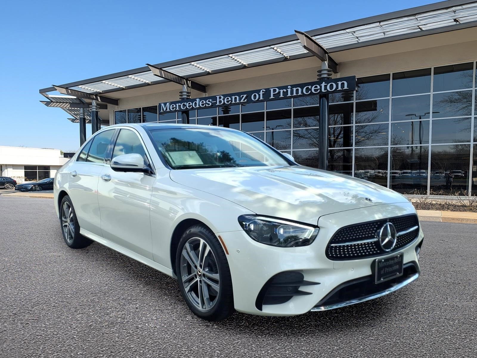 2023 Mercedes-Benz E-Class E350 4MATIC's photo