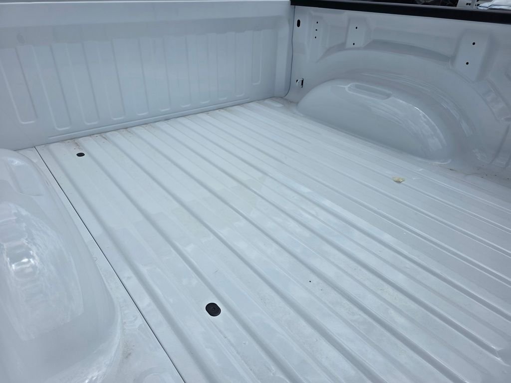 New 2026 Bright White Clear-Coat Exterior Paint RAM Laramie image 11