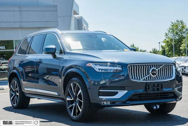 2024 Volvo XC90 B6 Plus 7-Seater Bright theme 4WD's photo