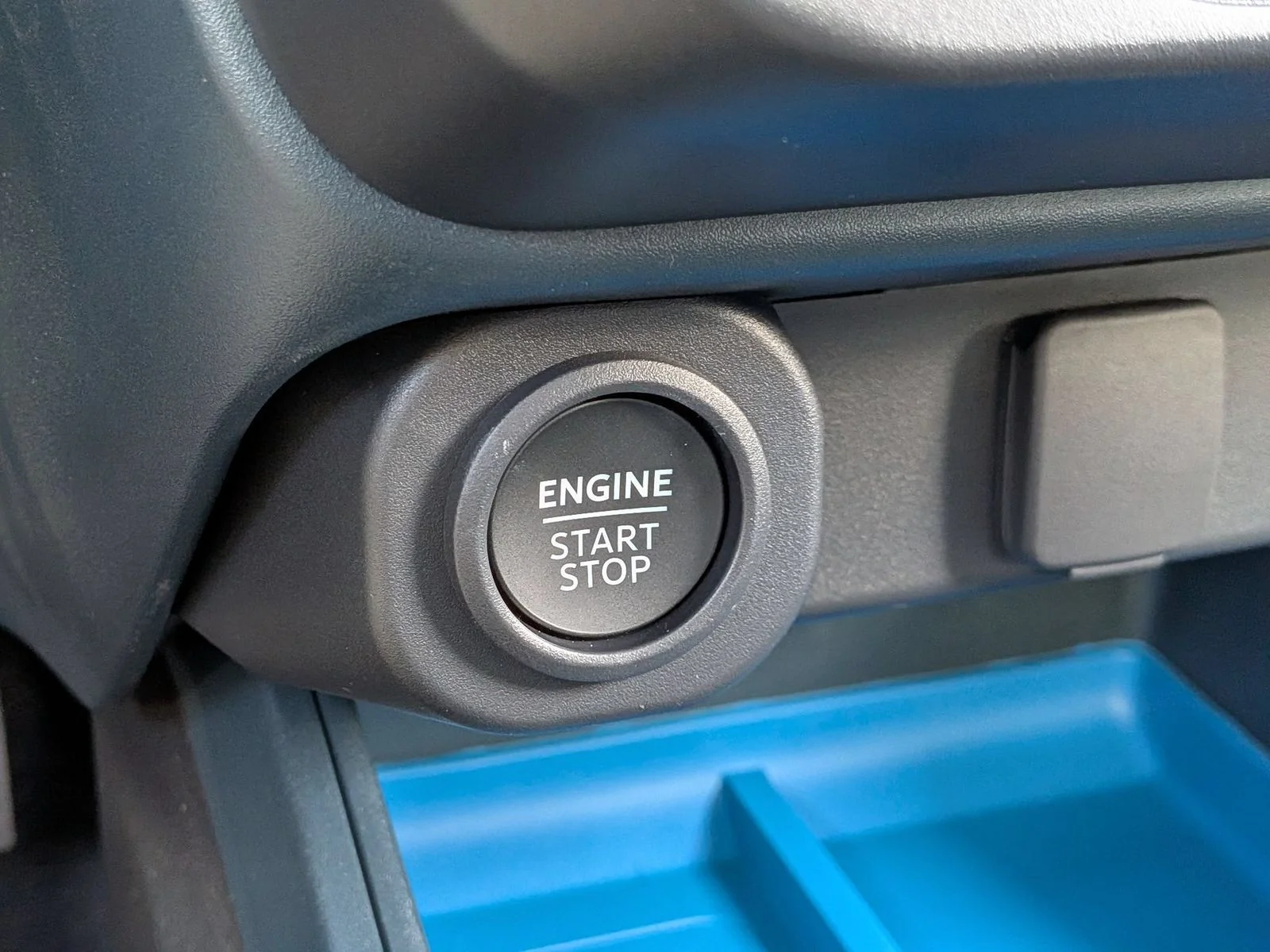 New 2026 Oxford White Ford XLT image 17
