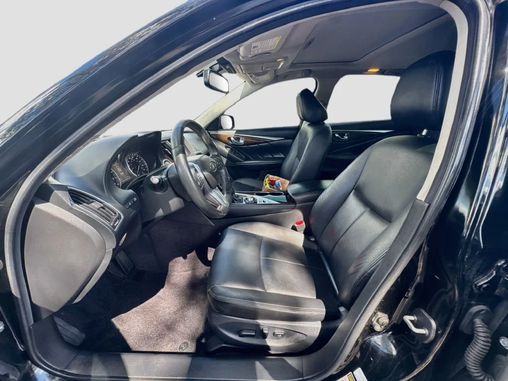Used 2019 Black INFINITI 3.0t LUXE image 21
