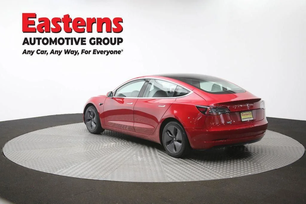 Used 2018 Red Tesla Long Range image 60