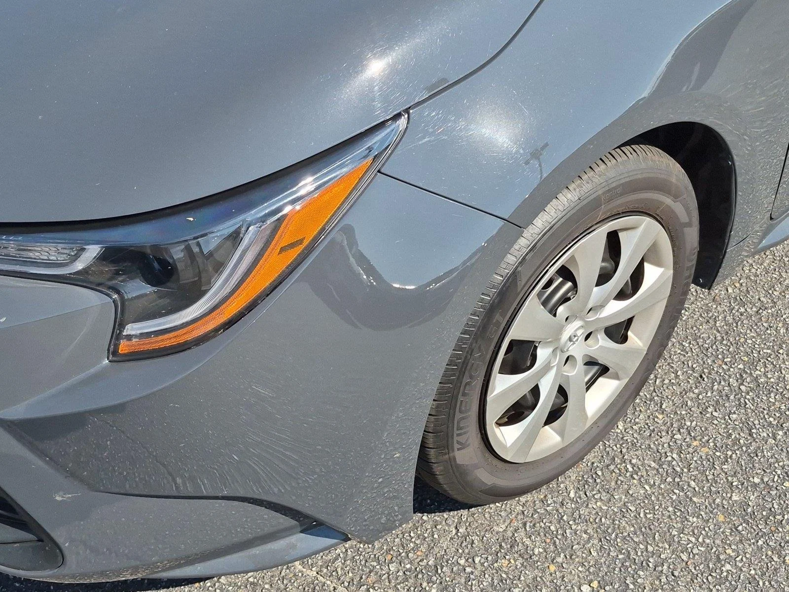 Used 2025 Underground Toyota LE image 9