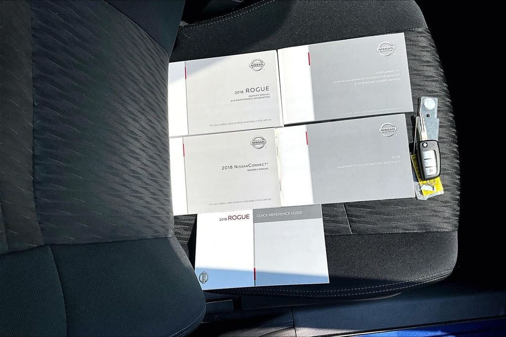 Used 2018 Blue Nissan S image 11