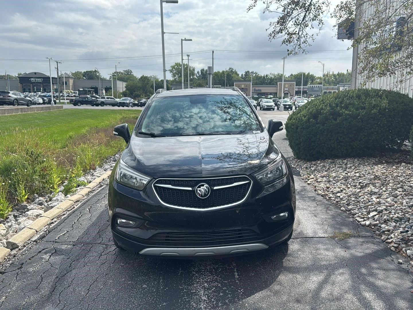 Used 2017 Ebony Twilight Metallic Buick Sport Touring image 2