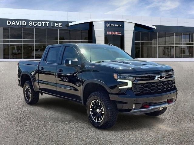 Used 2025 Black Chevrolet ZR2 image 3