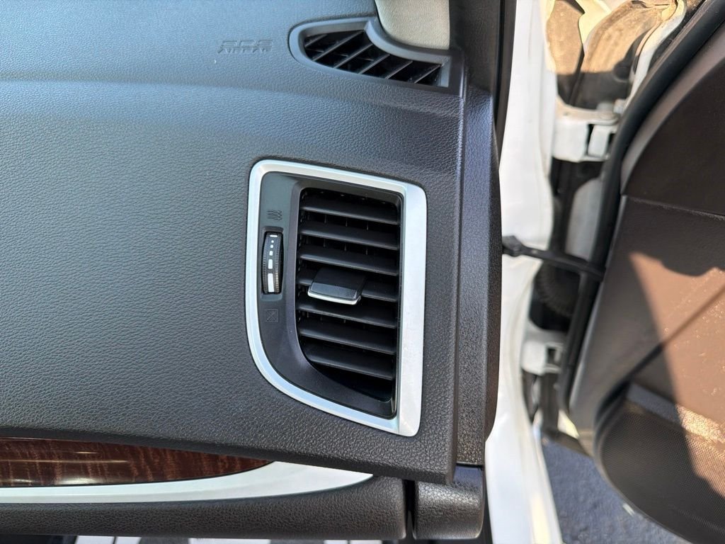 Used 2019 White Acura 3.5L Technology Pkg image 20