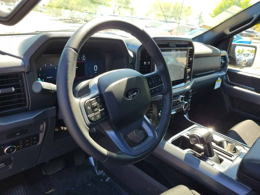 New 2026 Carbonized Gray Metallic Ford XLT image 16