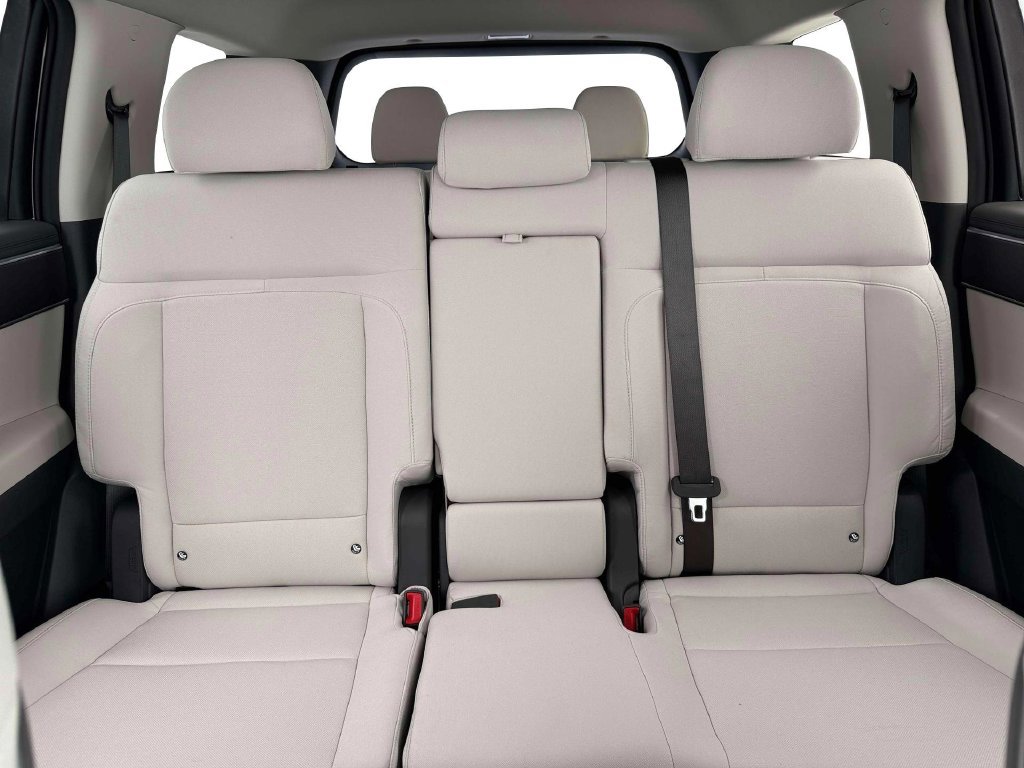 New 2026 Gray Hyundai SE image 16