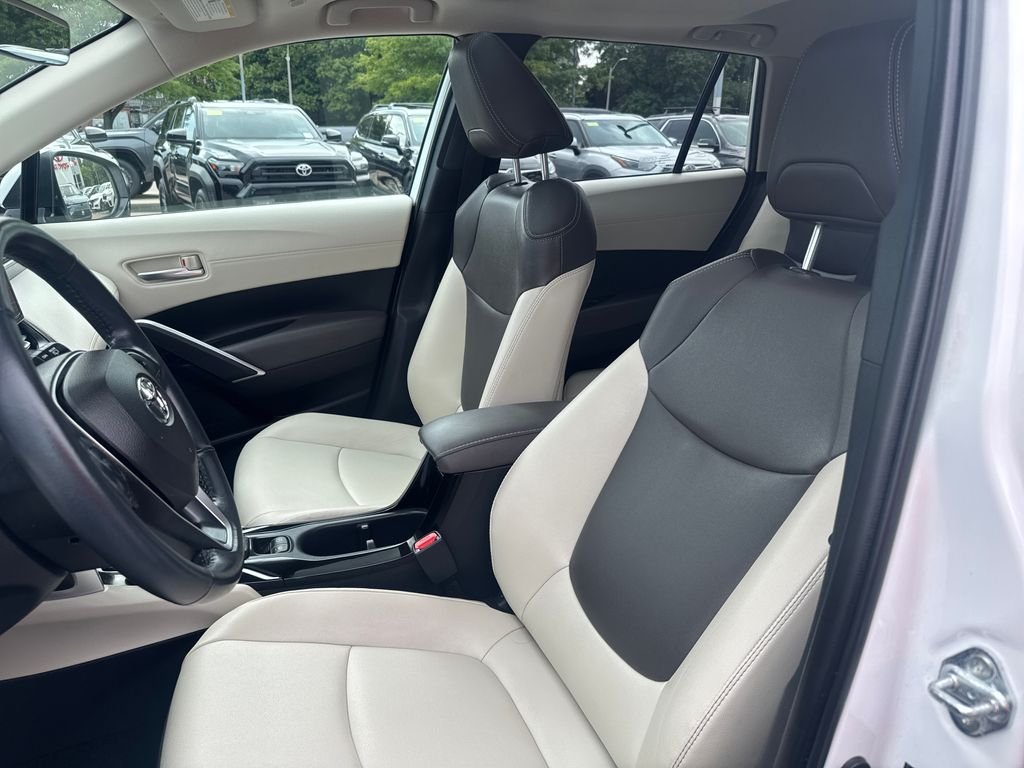 Used 2023 Beige Toyota XLE image 16