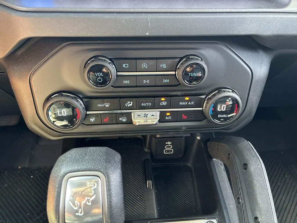 Certified Used 2026 Desert Sand Ford Badlands image 26