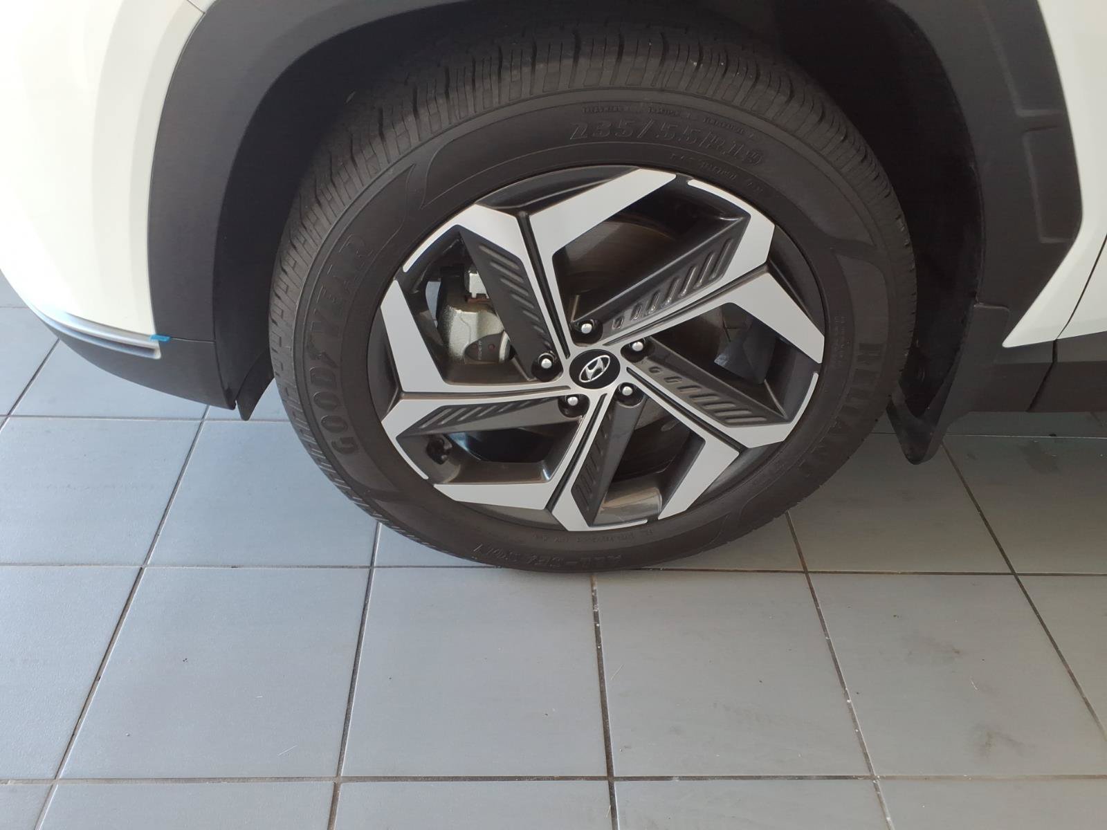Certified Used 2023 Serenity White Pearl Hyundai SEL image 9