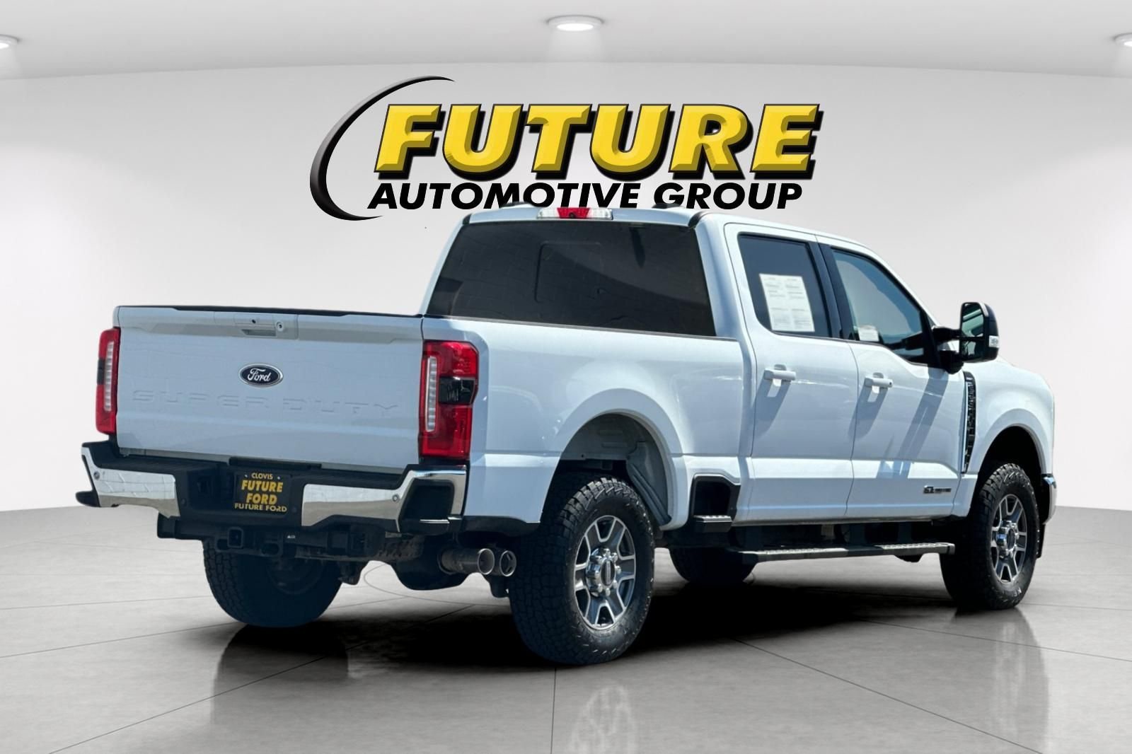 Used 2024 White Ford Lariat image 3