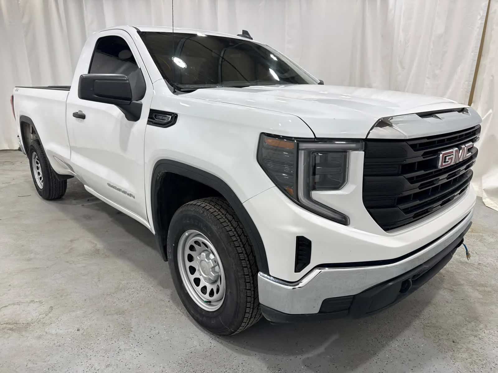 Certified Used 2025 Summit White GMC Pro image 7