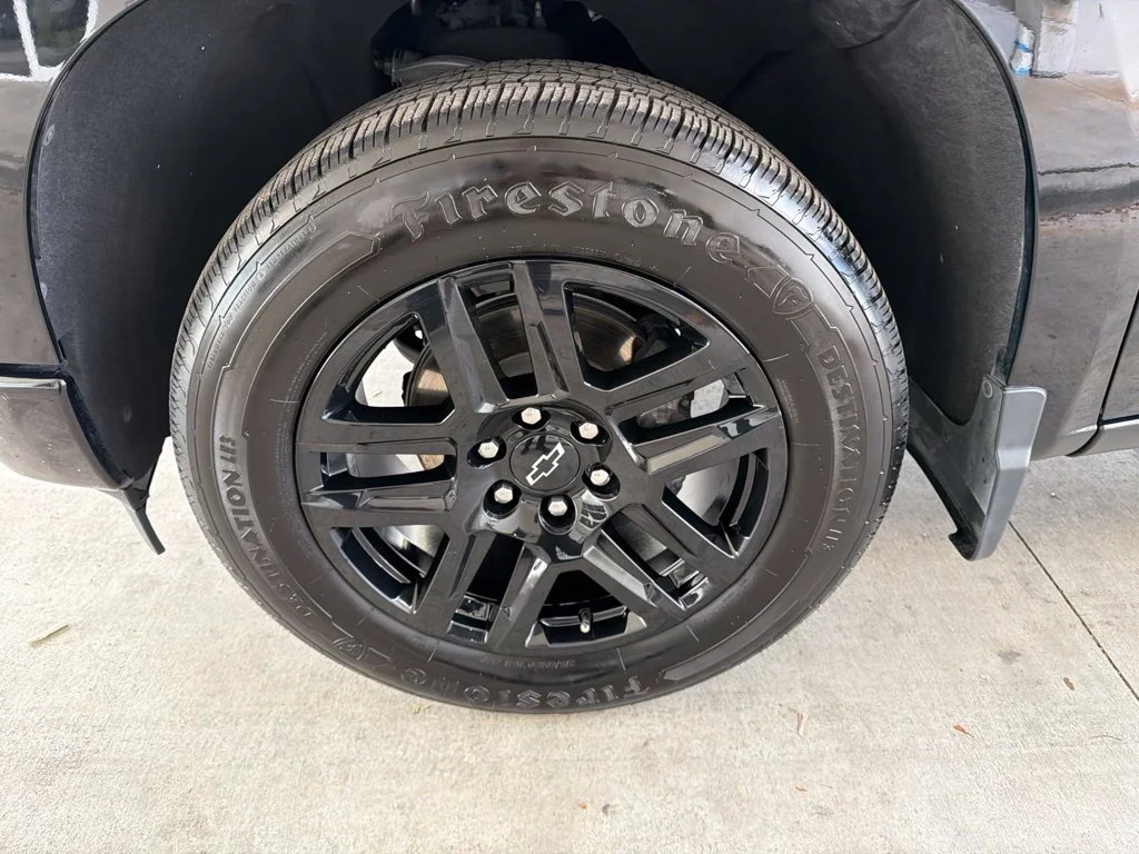 Used 2023 Black Chevrolet Custom image 13